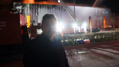 yangin yeri -  Parfüm fabrikasında çıkan yangın kısmen kontrol altına alındı  Videosu