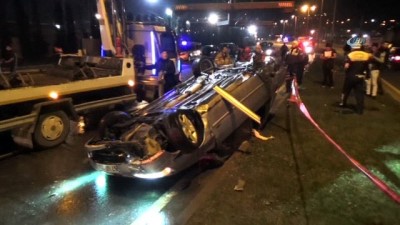 direksiyon -  Refüje çarpan otomobil takla attı: 2 yaralı  Videosu