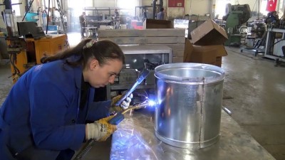 aluminyum - 'Ağır iş'e kadın eli değdi - TEKİRDAĞ  Videosu