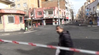 sokaga cikma yasagi -  Diyarbakır'ın 4 ilçesi ile 60 köy ve mezrasında sokağa çıkma yasağı kaldırıldı  Videosu