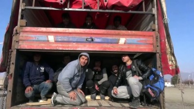 kacak gocmen - Kamyon kasasında 178 kaçak göçmen yakalandı - ERZİNCAN  Videosu