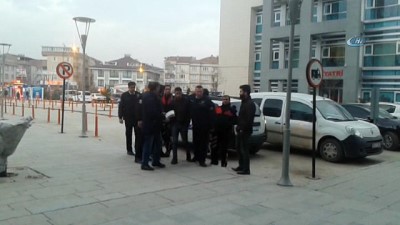 saglik ekibi -  Lise öğrencisini bıçaklayıp tarlaya attılar Videosu