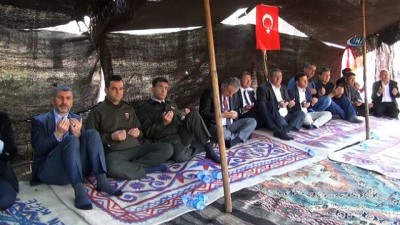 keci -  Sarıkeçili Yörüklerinden Mehmetçiğe dua  Videosu