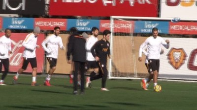 gribal enfeksiyon - Galatasaray, Antalyaspor maçı hazırlıklarına başladı  Videosu