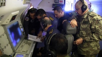 general -  Genelkurmay Başkanı Akar, HİK uçağında harekata ilişkin denetlemede bulundu Videosu