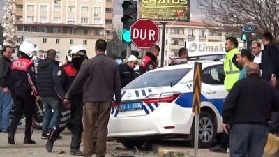 polis araci -  Kilis’te trafik kazası: 2’si polis 4 yaralı  Videosu