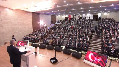 Başbakan Yıldırım: 'Tenkitte cömert, takdirde cimriyiz' - ANKARA 