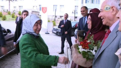  Başbakanın eşi Semiha Yıldırım huzurevi açılışına katıldı
