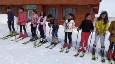 kullar - Geleceğin kayakçıları Hakkari’de yetişiyor  Videosu