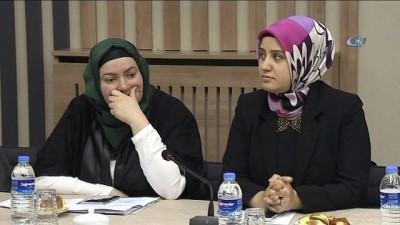 2009 yili -  HAK-İŞ Genel Başkanı Mahmut Arslan: 'Hak-İş, toplumdaki kadına yönelik ayrımcılığı ortadan kaldırmaya yönelik bir çalışmayı ortaya koymuştur'  Videosu