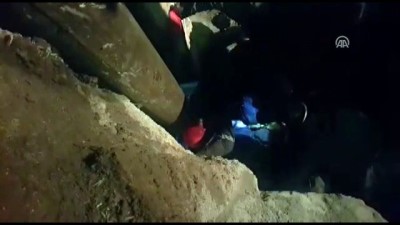 Kuyuya düşen yavru köpeği itfaiye kurtardı - ŞANLIURFA 