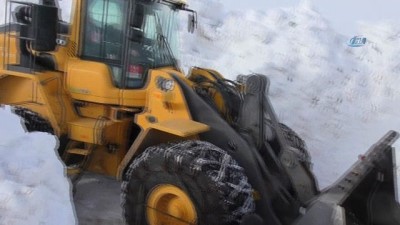 karayollari -  İş makineleri, tipi ve fırtınada kara saplandı Videosu