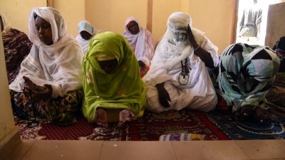 Köle Adası'ndaki tek cami için Türkiye'ye çağrı - DAKAR 