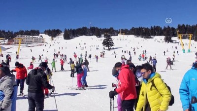 gunesli - Uludağ'da güneşli havada kayak keyfi - BURSA Videosu