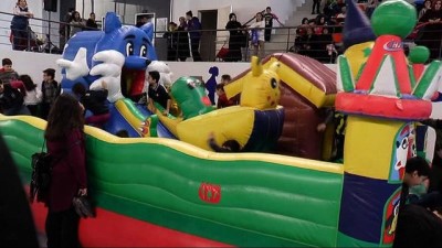 yetim cocuk -  Yüzlerce öksüz ve yetim çocuk gönüllerince eğlendi Videosu