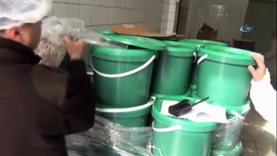 zabita muduru -  Dev süt ürünleri tesisinde küflü kaşar skandalı  Videosu