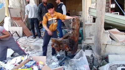 rejim - Esed rejiminin düzenlediği hava saldırılarında 10 sivil yaşamını yitirdi - İDLİB Videosu