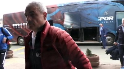 takim otobusu - Trabzonspor kafilesi Manisa'ya gitti  Videosu