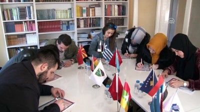 yabanci ogrenciler - Uluslararası öğrencilerden Mehmetçiğe 'Bi Dünya' mektup - EDİRNE  Videosu