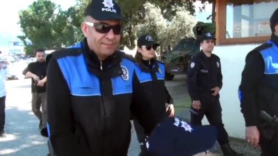 polis kiyafeti - Engelli çocuğun polislik hayali gerçekleşti - OSMANİYE  Videosu