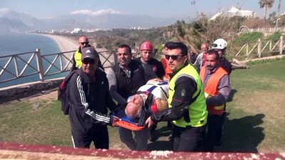 yuzme - Falezlerden düşen kişi yaralandı - ANTALYA  Videosu