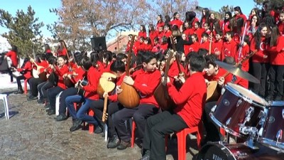 kahramanlik -  Öğrencilerden Kahraman Mehmetçiğe türkülü destek  Videosu