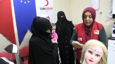 siginma - Savaş mağdurlarının yaralarını sarıyorlar - HATAY  Videosu