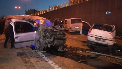 yaris -  Zincirleme kaza: 3’ü polis, 7 kişi yaralandı Videosu