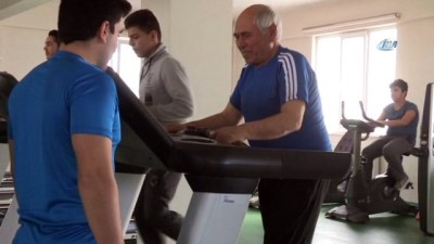 sosyal tesis -  75 yaşında spor yaparak sağlığına kavuştu Videosu