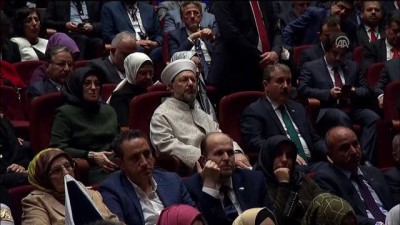 gonul gozu - Başbakan Yıldırım: ''Bazıları tırlar dolusu silah gönderirken, Türkiye tırlar dolusu yardım gönderiyor'' - ANKARA Videosu