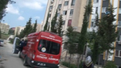 mahsur kaldi -  İskele düştü, boyacılar 6. katın demir şebekesinde mahsur kaldı  Videosu