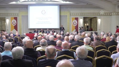 kulup baskani - Galatasaray Kulübü Divan Kurulu toplantısı - Borç alacak tablosu - İSTANBUL Videosu