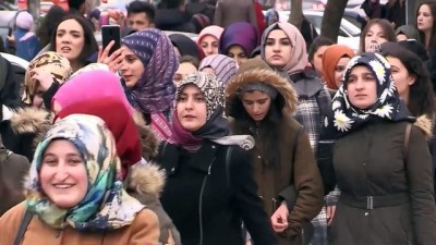 Üniversitelilerden Mehmetçiğe destek yürüyüşü - ERZURUM