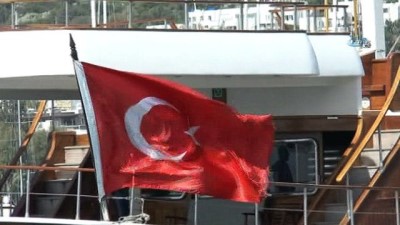 batin -  Yunanistan’ın rehin aldığı milyon dolarlık Türk teknesi Bodrum’a geldi Videosu
