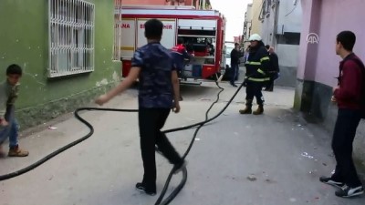 Adana'da ev yangını