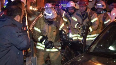 kirkoy -  Bariyerlere saplanan araçtan sağ çıktı  Videosu