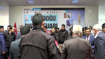at fuari - Diyarbakır'da '8. Ortadoğu İnşaat Fuarı' açıldı Videosu