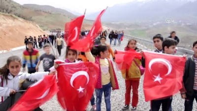 Eruh'ta 'Şehitlere Saygı Yürüyüşü' - SİİRT