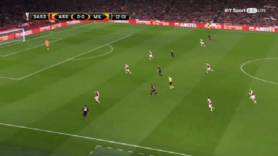 Hakan Çalhanoğlu'ndan Arsenal'e harika gol