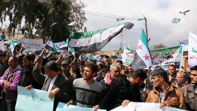  - Halep halkı Zeytin Dalı’na ve Guta’ya destek, Esat’a lanet gösterisi yaptı