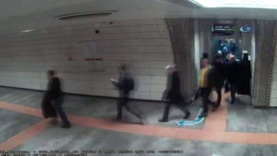 metro istasyonu -  Kadıköy’de başörtülü kadına saldırı kamerada Videosu