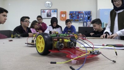 bilgisayar muhendisi - 'Robotik kodlama' ile teknolojiyi öğreniyorlar - KAYSERİ  Videosu