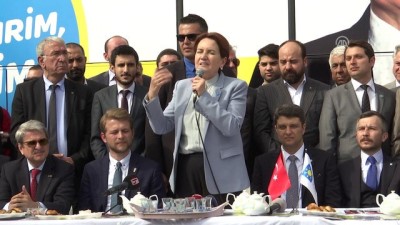 Akşener, Beşiktaş'ta partililerle buluştu - İSTANBUL