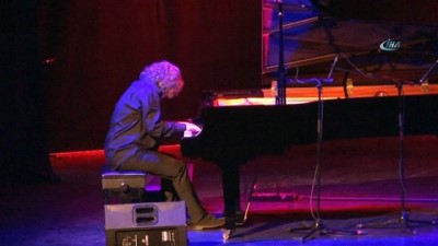 isaf -  Üsküdar’da Çanakkale’den Afrin’e Tuluyhan Uğurlu konseri  Videosu