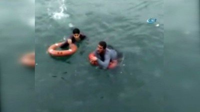 yuzme -  Denizde can pazarı kamerada...Boğulmaktan son anda kurtarıldı  Videosu