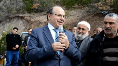 anit mezar -  Heyelan sonucu toprak altında kalanlar anıldı Videosu