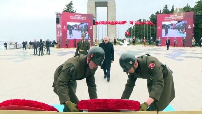 sehit - Başbakan Yıldırım'ın eşinden şehit dedesinin mezarına çiçek - ÇANAKKALE Videosu