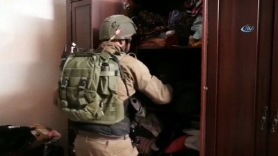  - İsrail Askerleri Batı Şeria’da 13 Filistinliyi gözaltına aldı