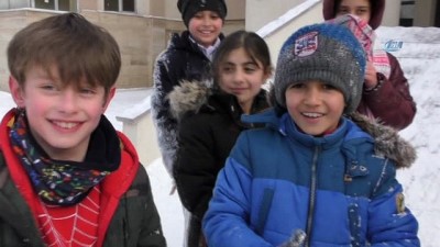 sevindik -  Ardahan’da öğrencilerin kar sevinci Videosu