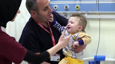 solunum cihazi - Bombadan yaralanan Suriyeli bebek Türkiye'de yaşama tutundu - GAZİANTEP  Videosu